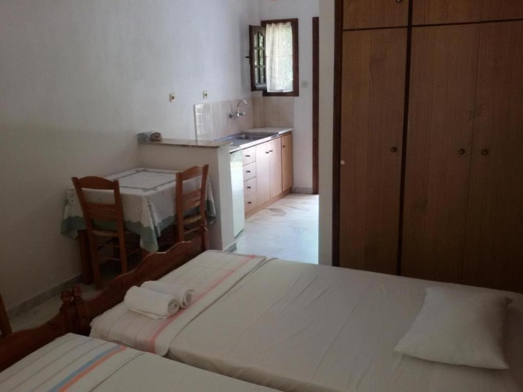 Paparizou Apartments Kokkino Nero Ngoại thất bức ảnh