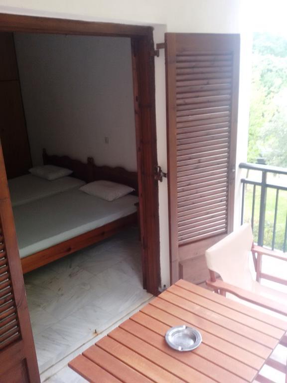 Paparizou Apartments Kokkino Nero Ngoại thất bức ảnh
